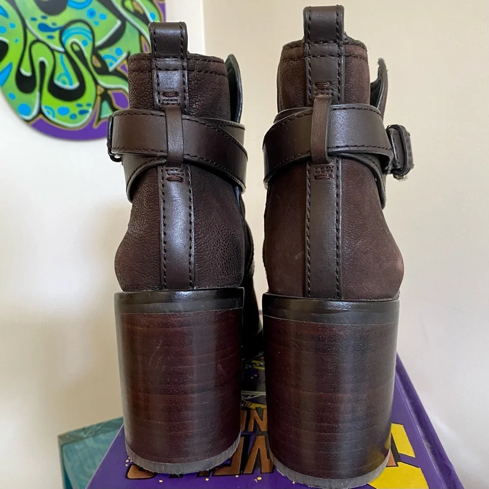 Tory Burch Hastings Heeled Leather Ankle Boots w/ Wrap Around Ankle Straps
